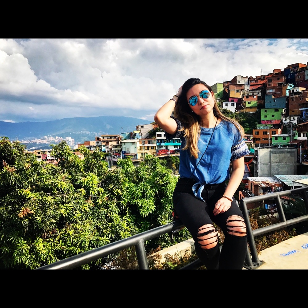 Meet your Posher, Francy